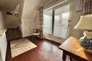 Entrance Hall- click for photo gallery